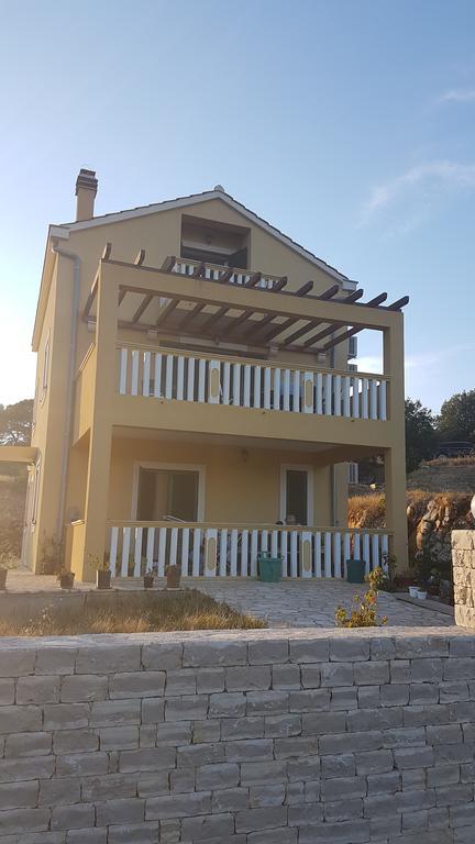 Apartment Azaleja Sali Exterior photo